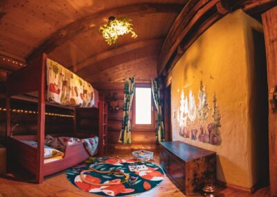 Waldkinderzimmer in der Familienunterkunft Mirabella
